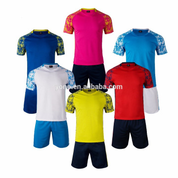 el último nuevo jersey liso de la moda del fútbol del diseño fijó, uniforme del fútbol / uniforme del fútbol de la alta calidad